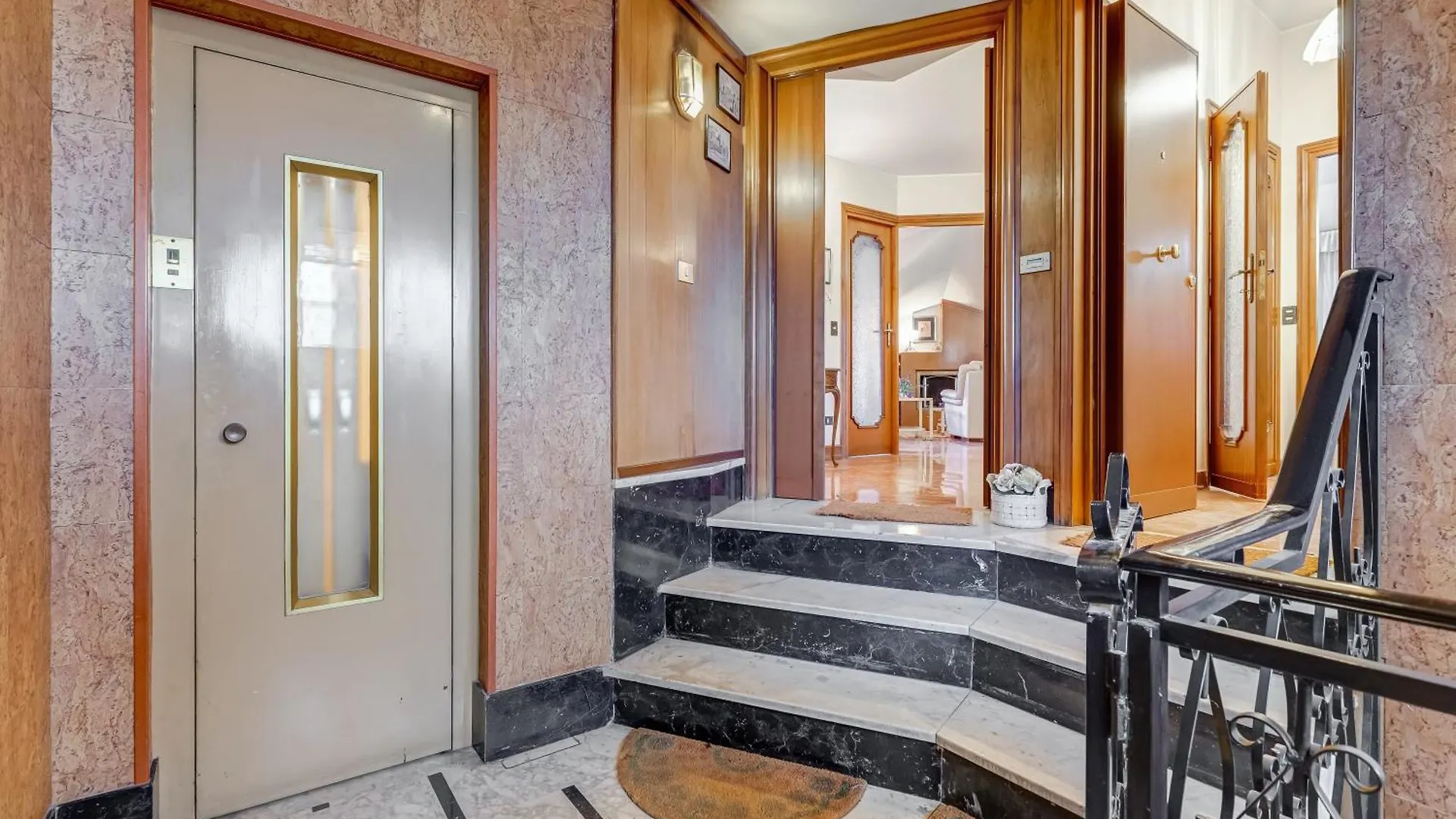 The Elegant Penthouse - Ampio Attico Con Posto Auto Apartment Rome 0*,