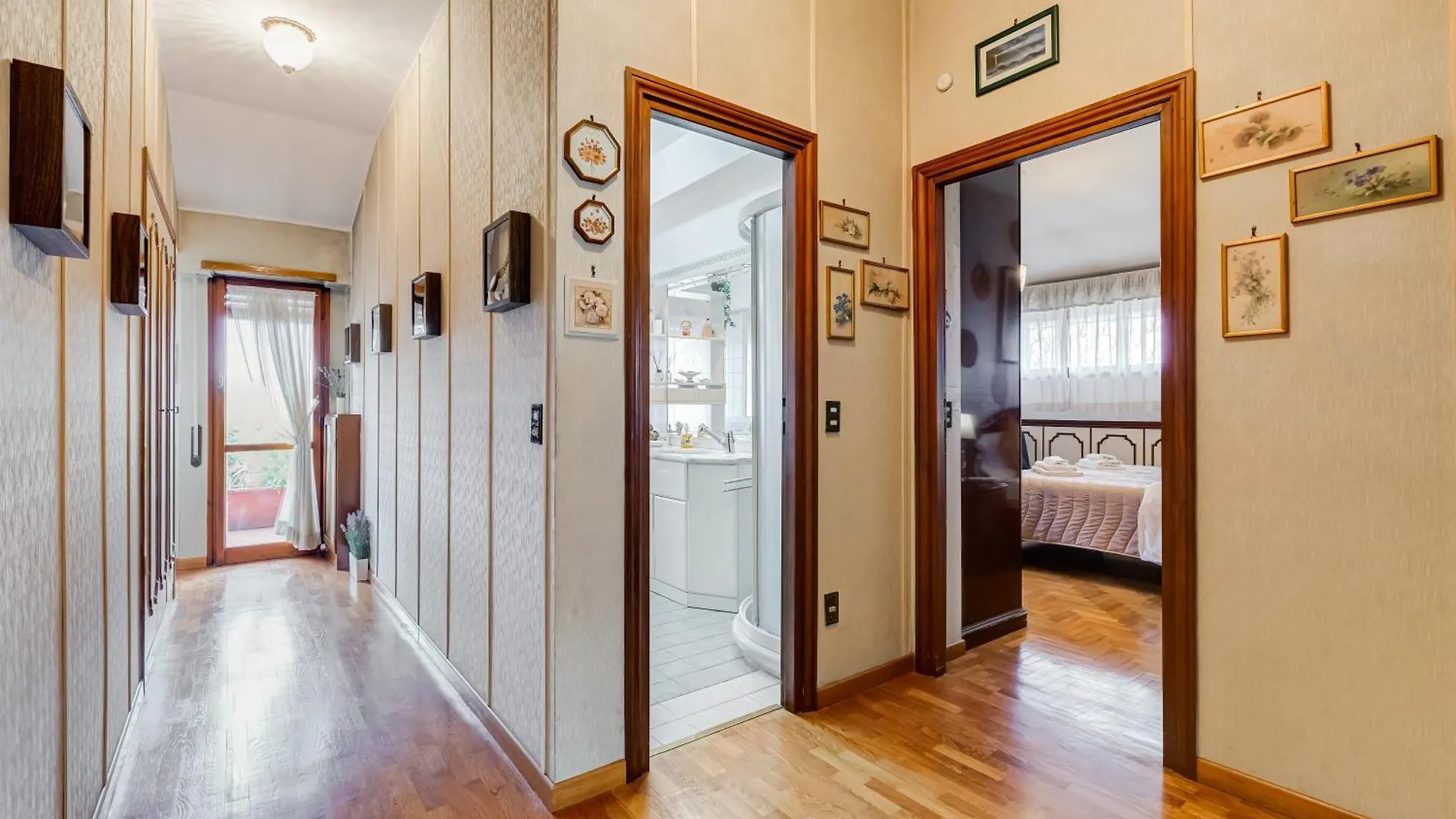The Elegant Penthouse - Ampio Attico Con Posto Auto Apartment Rome 0*,  Italy